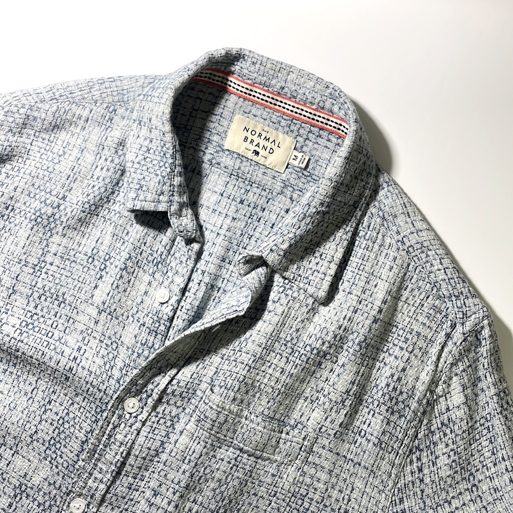 The Normal Brand mens M Medium blue gray light knit short sleeve button up shirt
